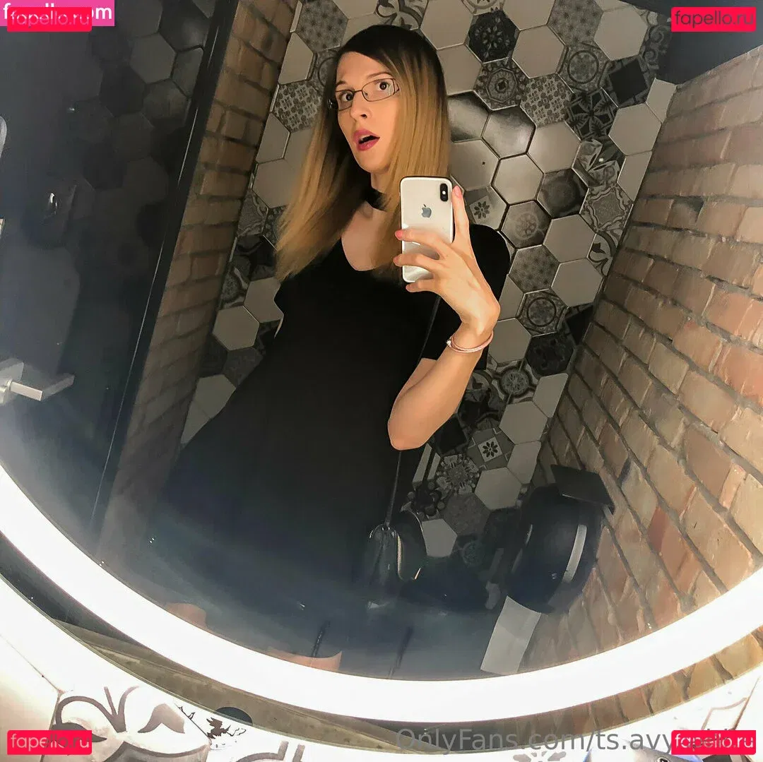 ts.avy.white Onlyfans Photo Gallery 