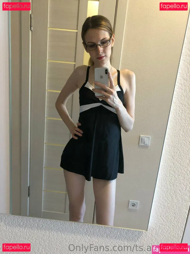 ts.avy.white Onlyfans Photo Gallery 