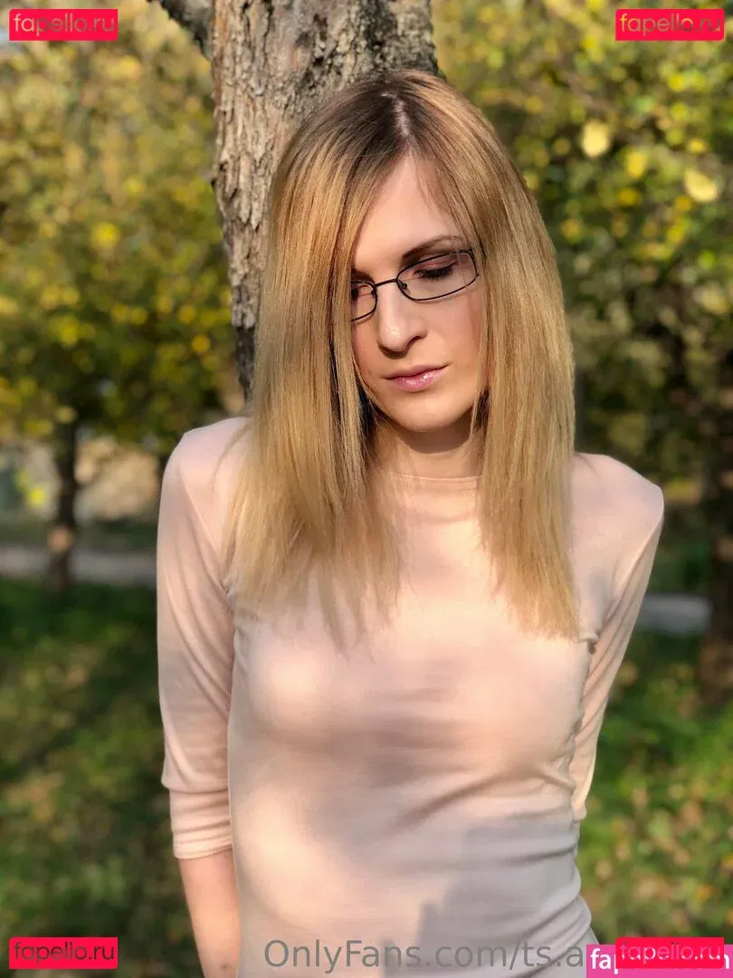 ts.avy.white Onlyfans Photo Gallery 