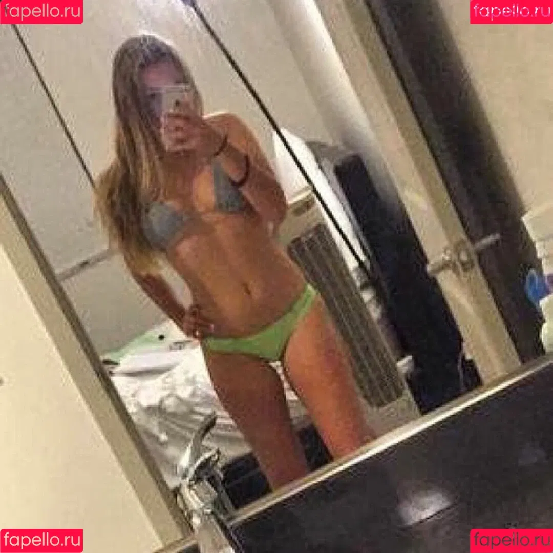 Kimi McFarland Onlyfans Photo Gallery 