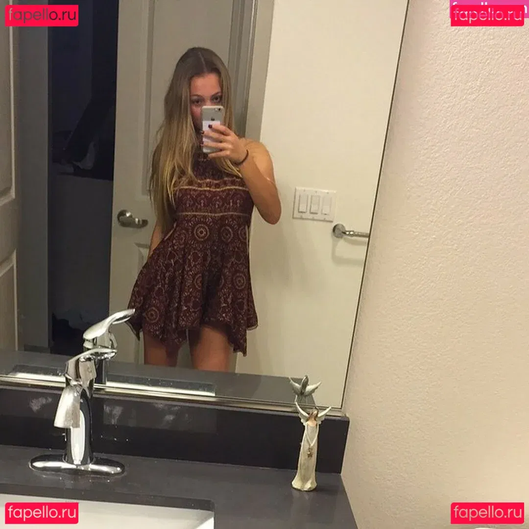 Kimi McFarland Onlyfans Photo Gallery 