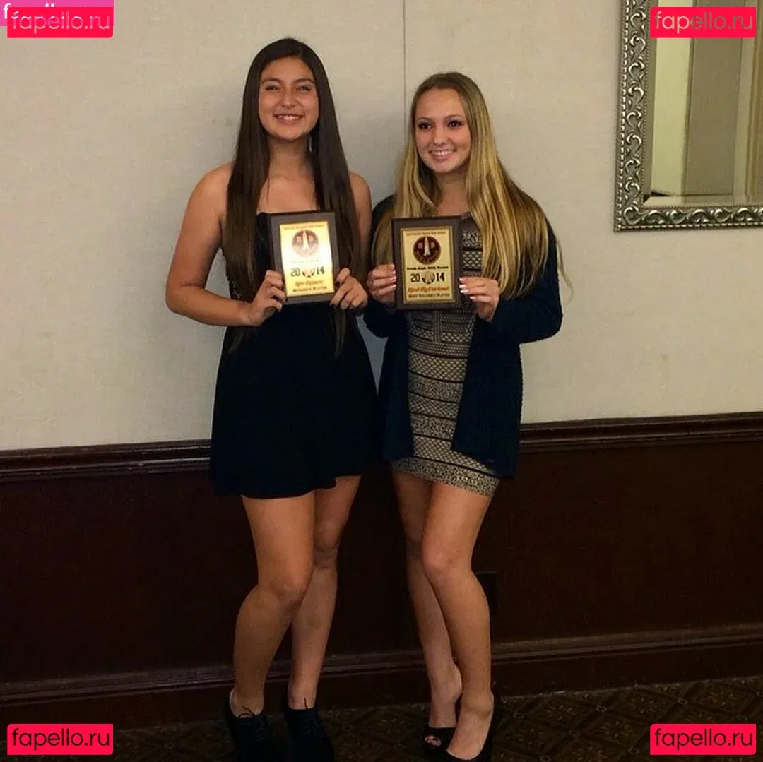 Kimi McFarland Onlyfans Photo Gallery 