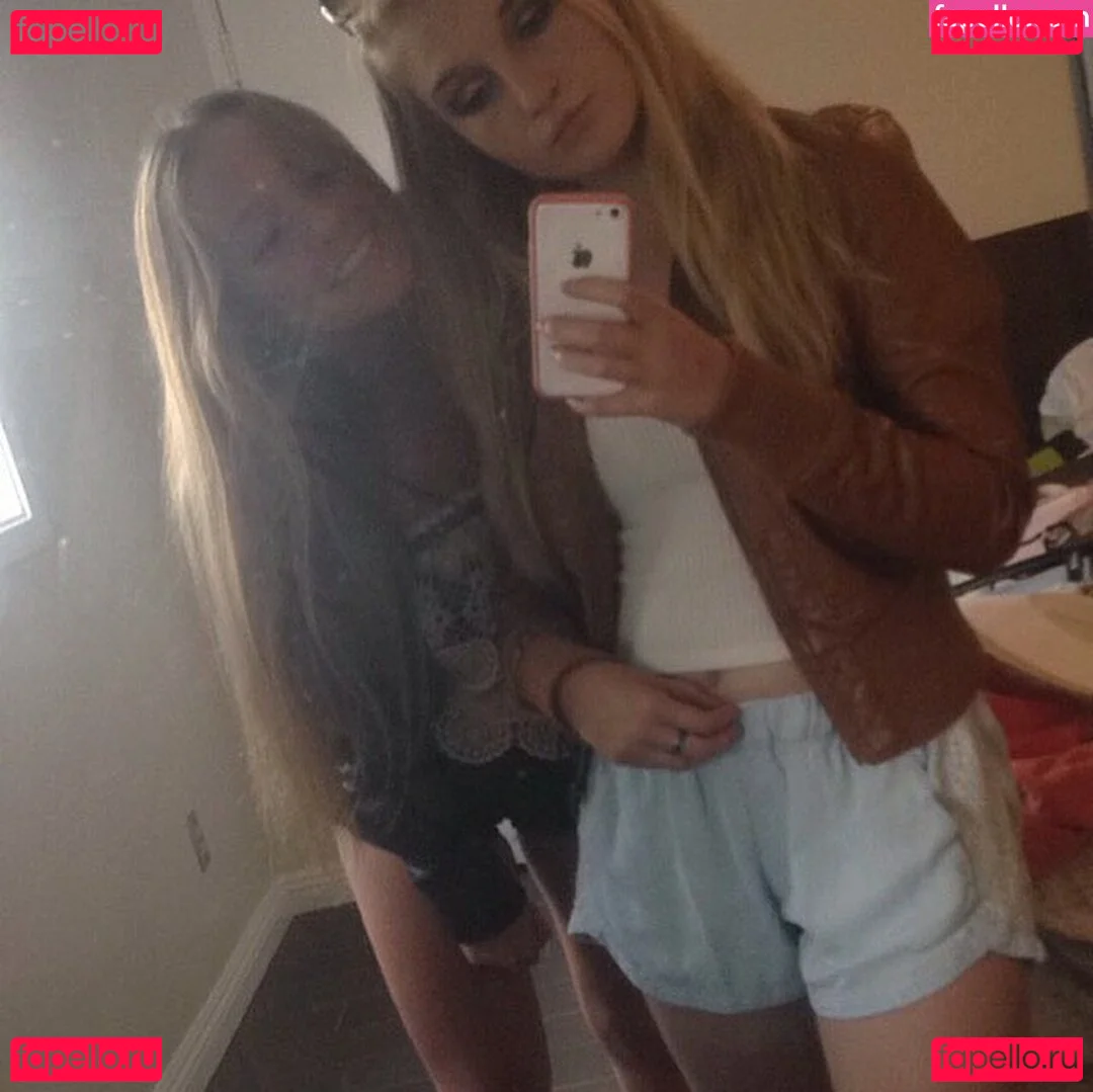 Kimi McFarland Onlyfans Photo Gallery 