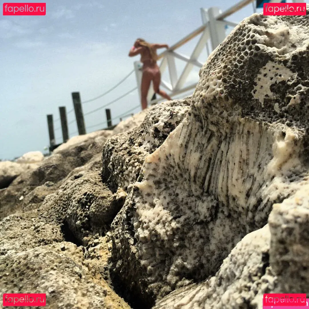 Kimi McFarland Onlyfans Photo Gallery 