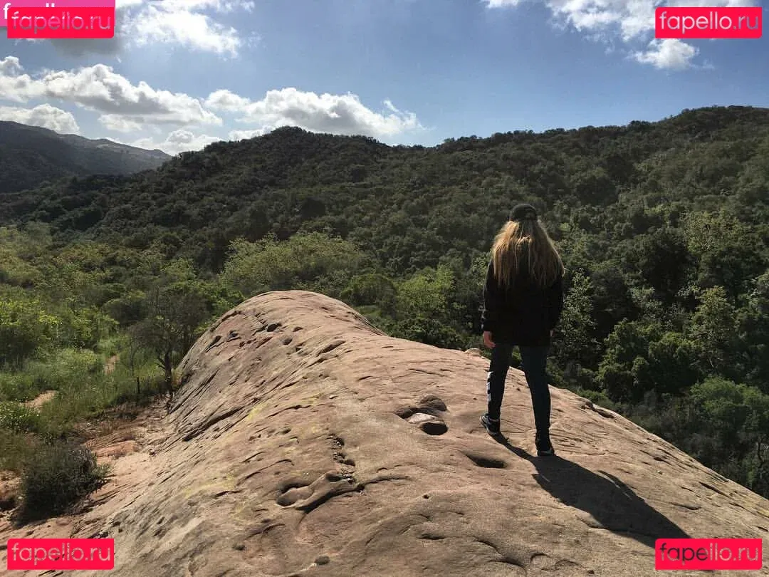 Kimi McFarland Onlyfans Photo Gallery 