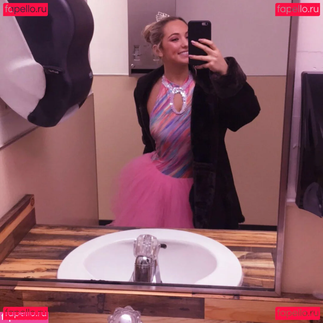 Kimi McFarland Onlyfans Photo Gallery 