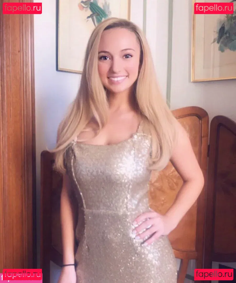 Kimi McFarland Onlyfans Photo Gallery 