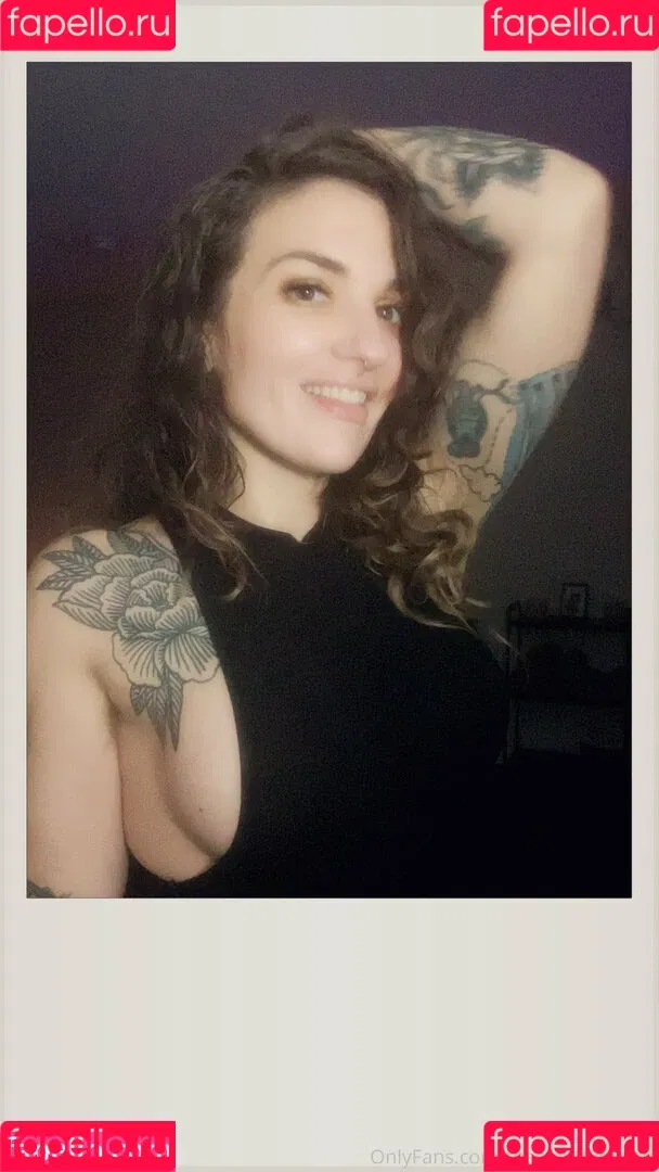 thesmuttymystic Onlyfans Photo Gallery 