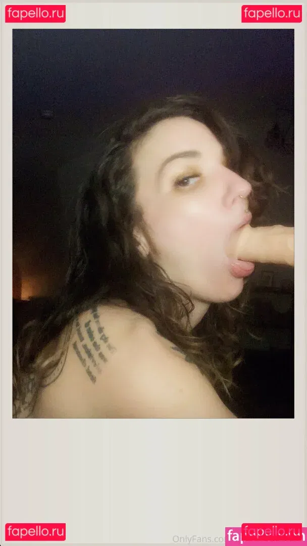 thesmuttymystic Onlyfans Photo Gallery 