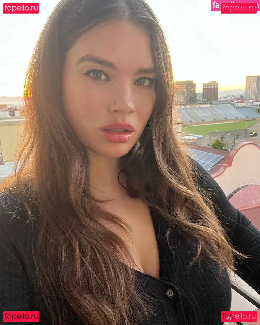 luna.terra Onlyfans Photo Gallery 