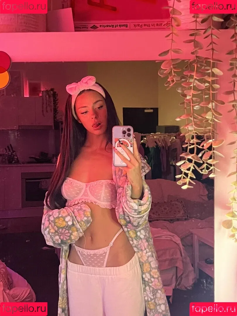 Alliyah Onlyfans Photo Gallery 