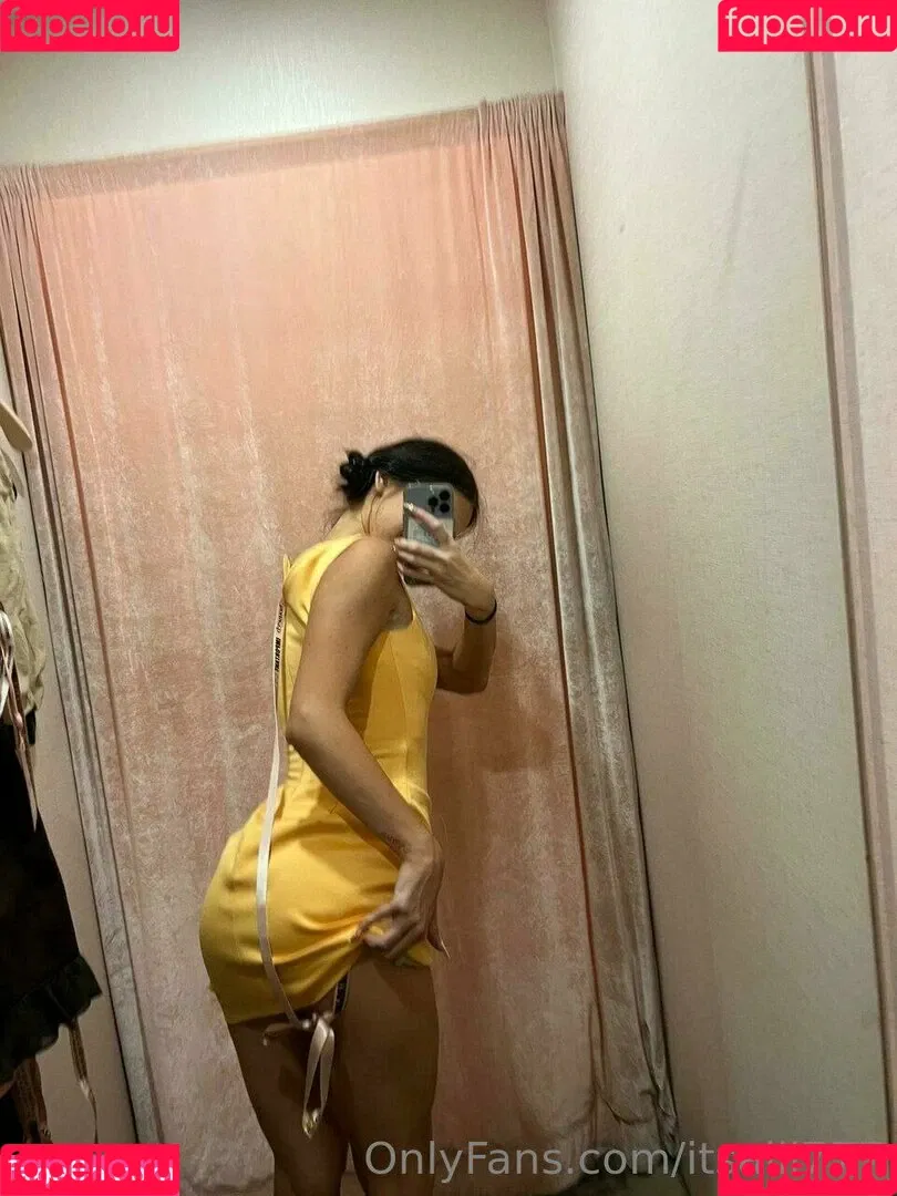Alliyah Onlyfans Photo Gallery 