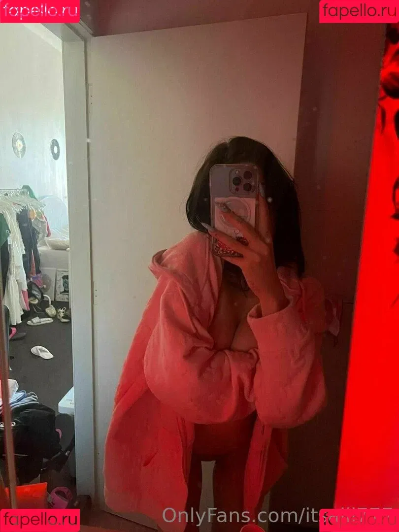 Alliyah Onlyfans Photo Gallery 