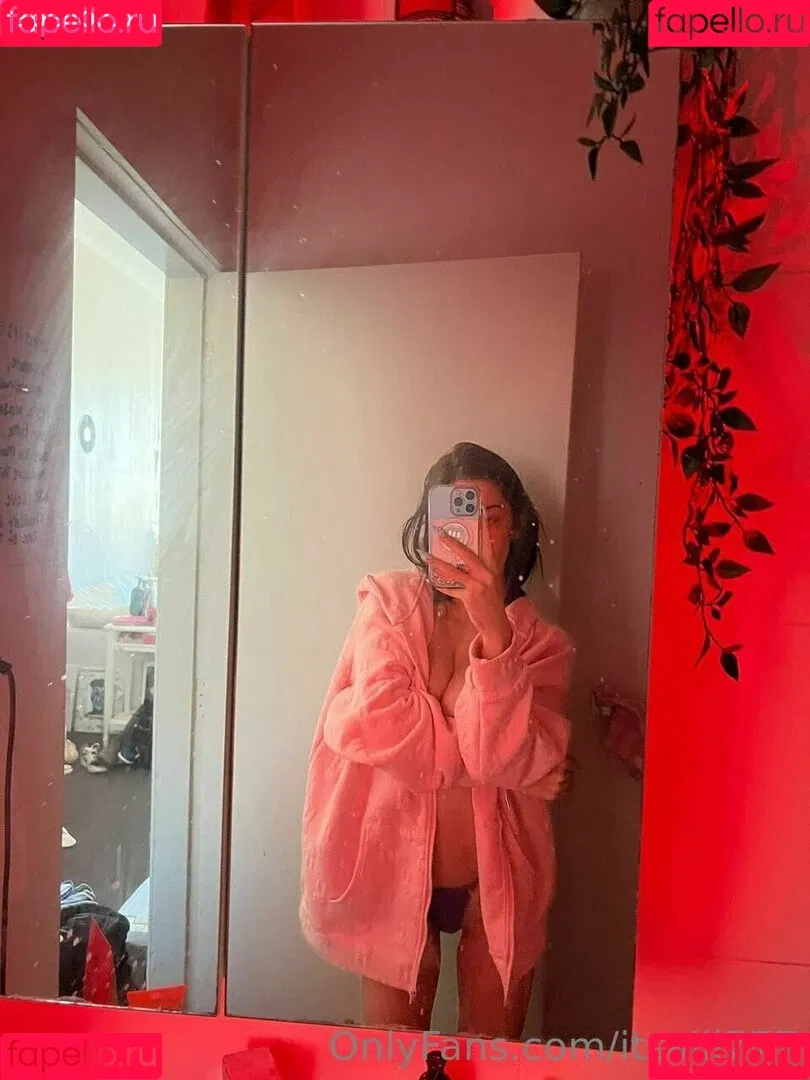 Alliyah Onlyfans Photo Gallery 