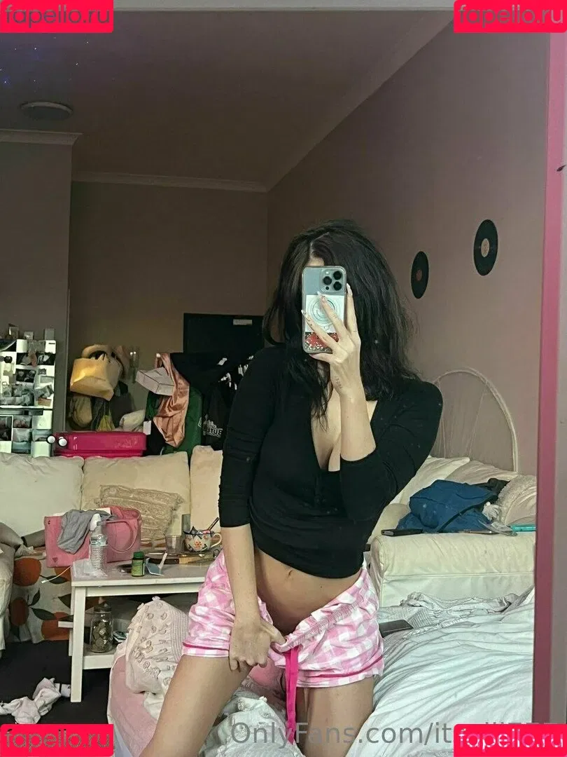 Alliyah Onlyfans Photo Gallery 