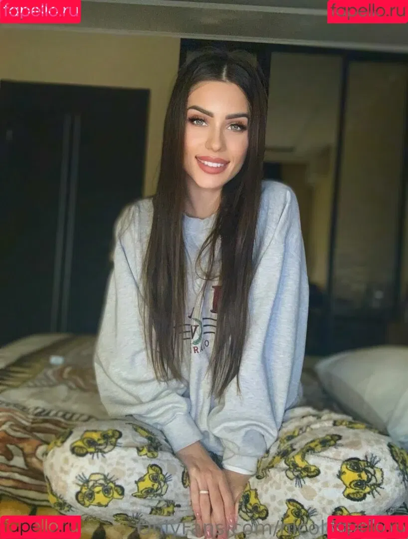 Nicoletta_top Onlyfans Photo Gallery 