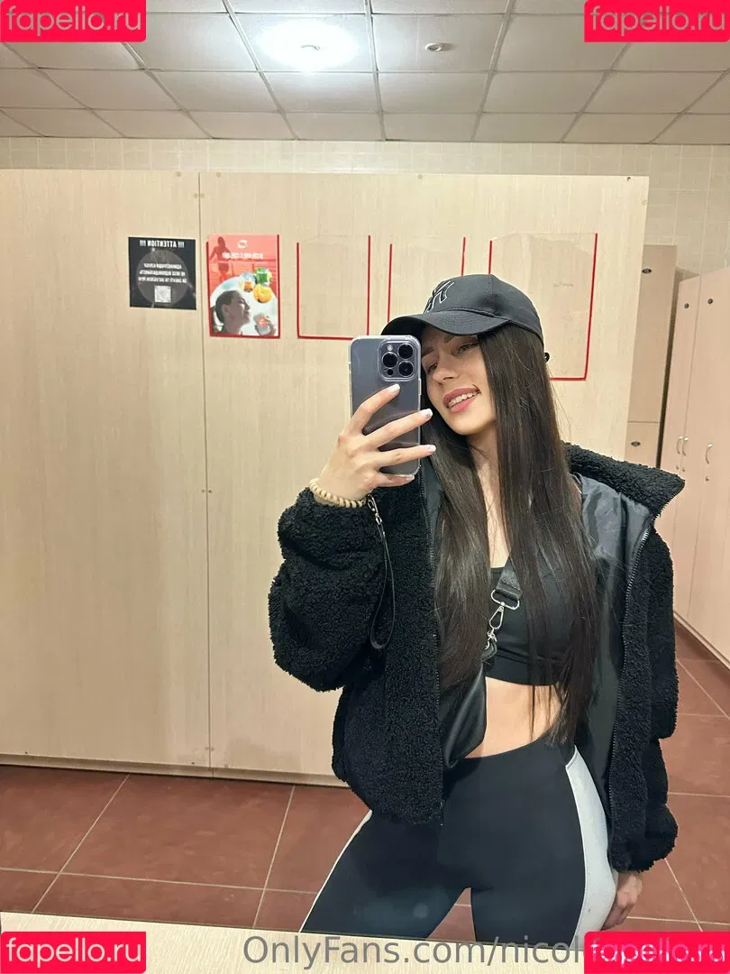 Nicoletta_top Onlyfans Photo Gallery 