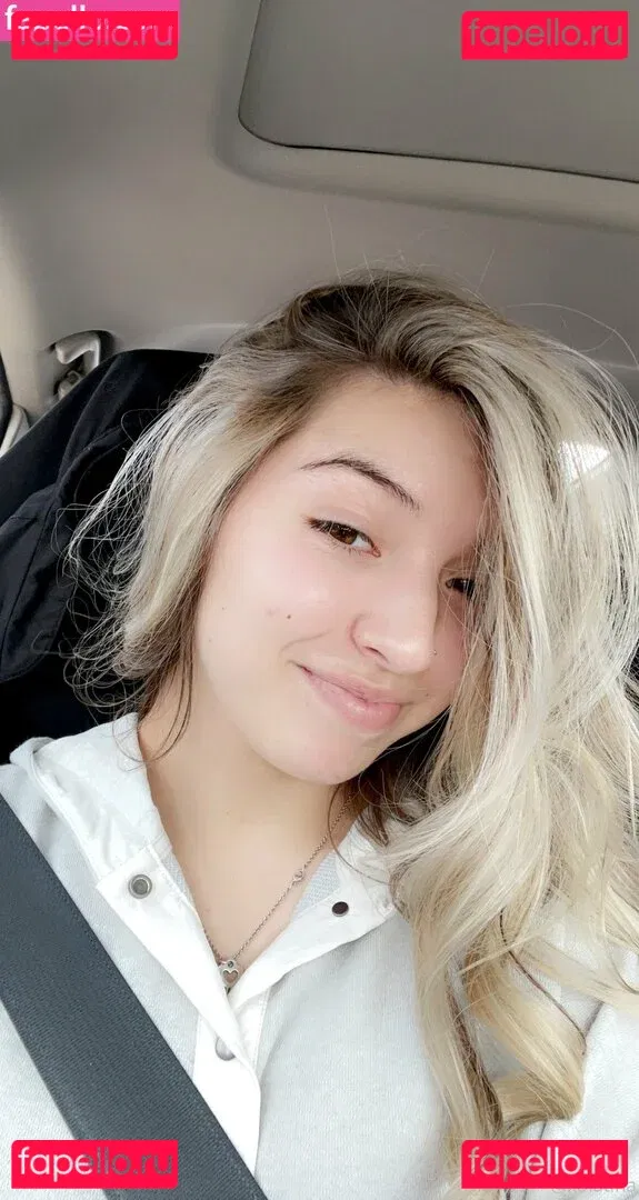 xolatina Onlyfans Photo Gallery 