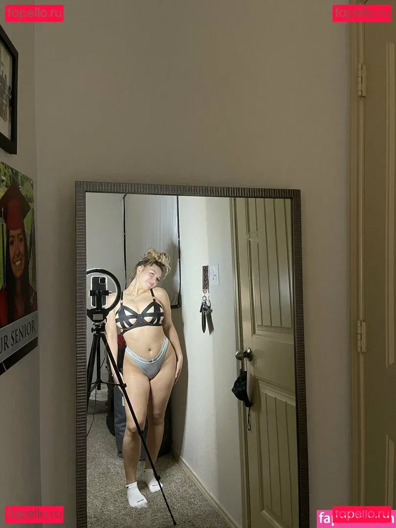 xolatina Onlyfans Photo Gallery 