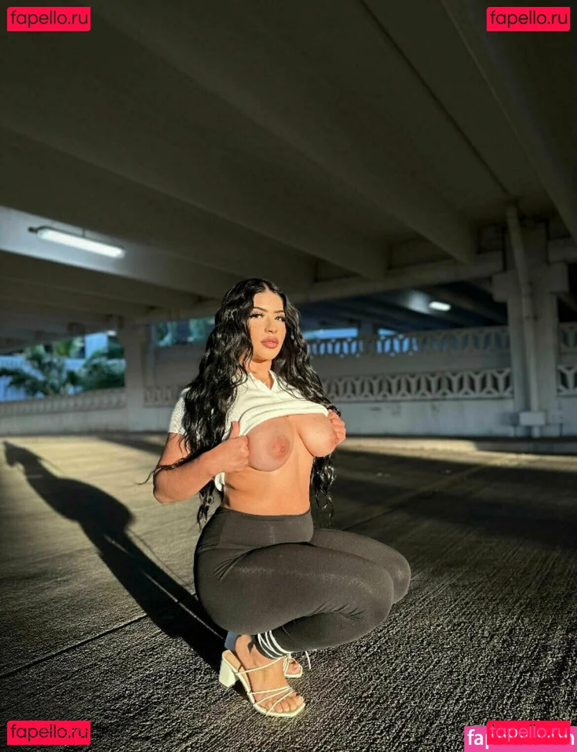 xolatina Onlyfans Photo Gallery 