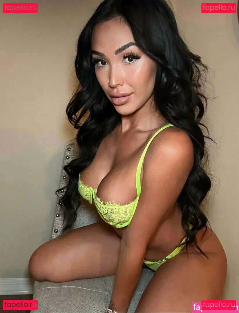 xolatina Onlyfans Photo Gallery 