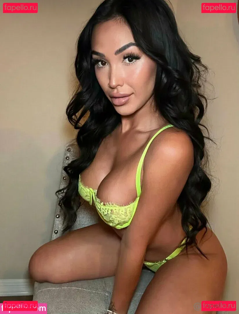 xolatina Onlyfans Photo Gallery 