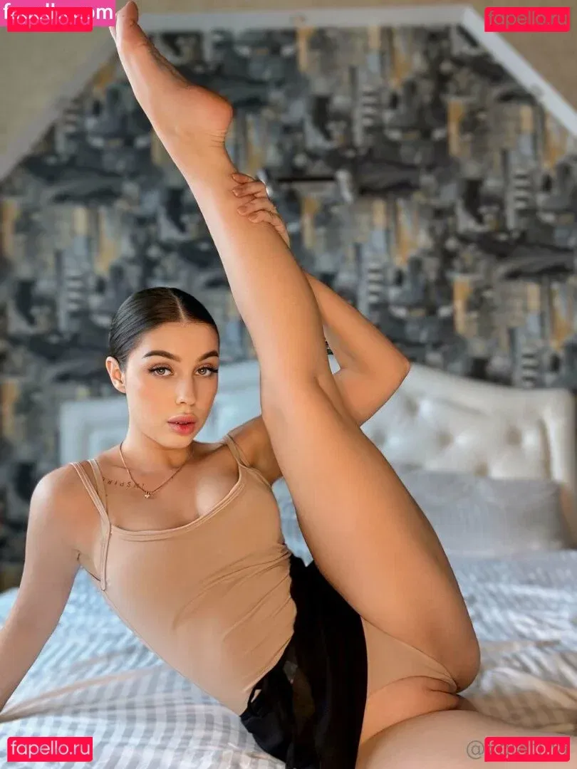 xolatina Onlyfans Photo Gallery 