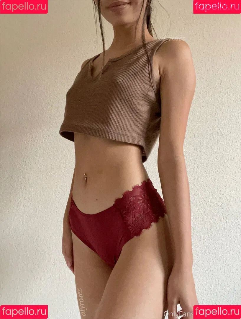 Alyrosez Onlyfans Photo Gallery 
