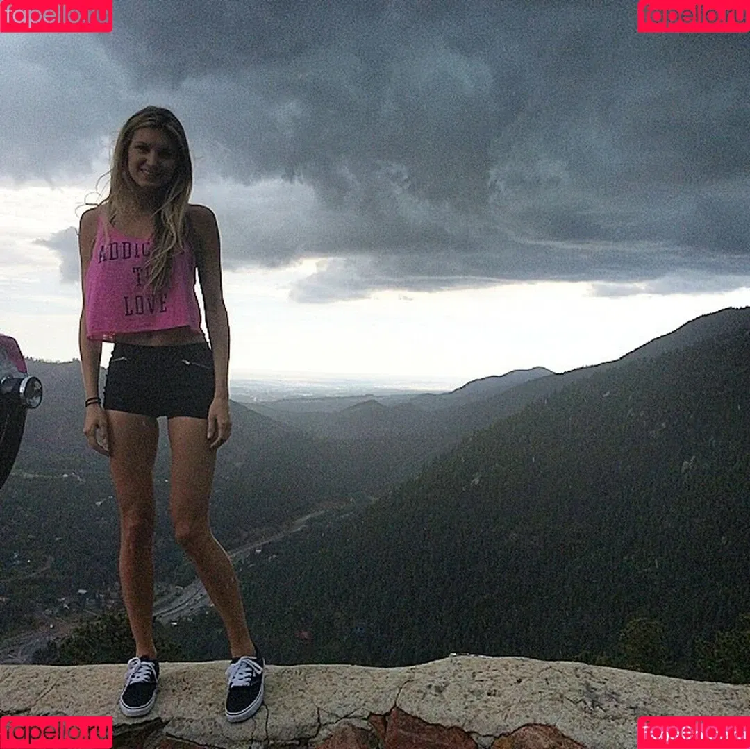 Krystal Gable Onlyfans Photo Gallery 