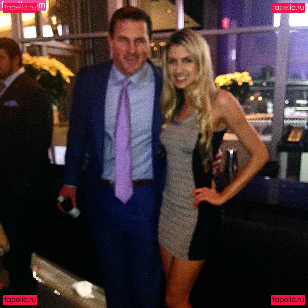 Krystal Gable Onlyfans Photo Gallery 