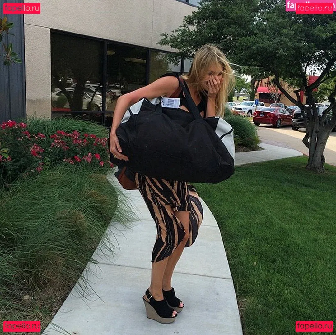 Krystal Gable Onlyfans Photo Gallery 