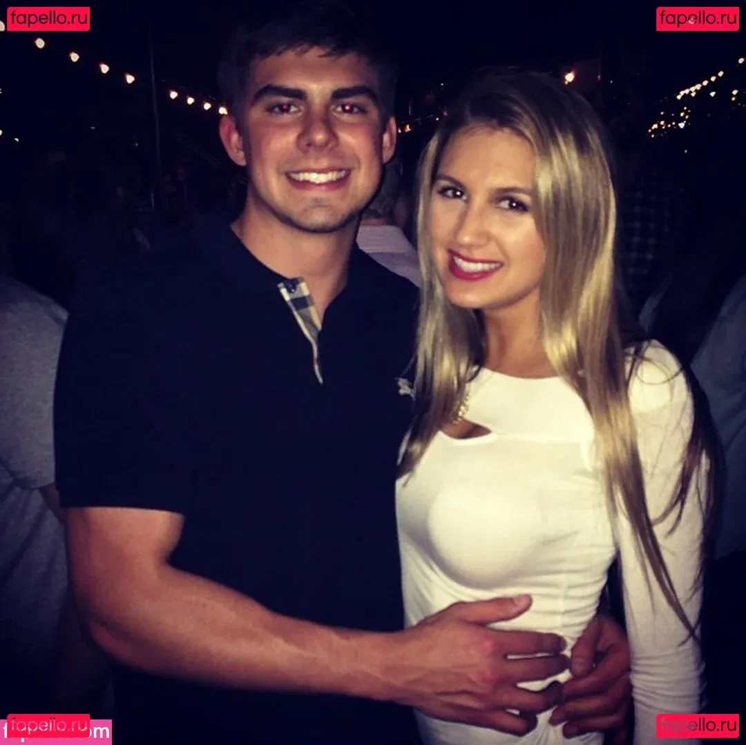 Krystal Gable Onlyfans Photo Gallery 