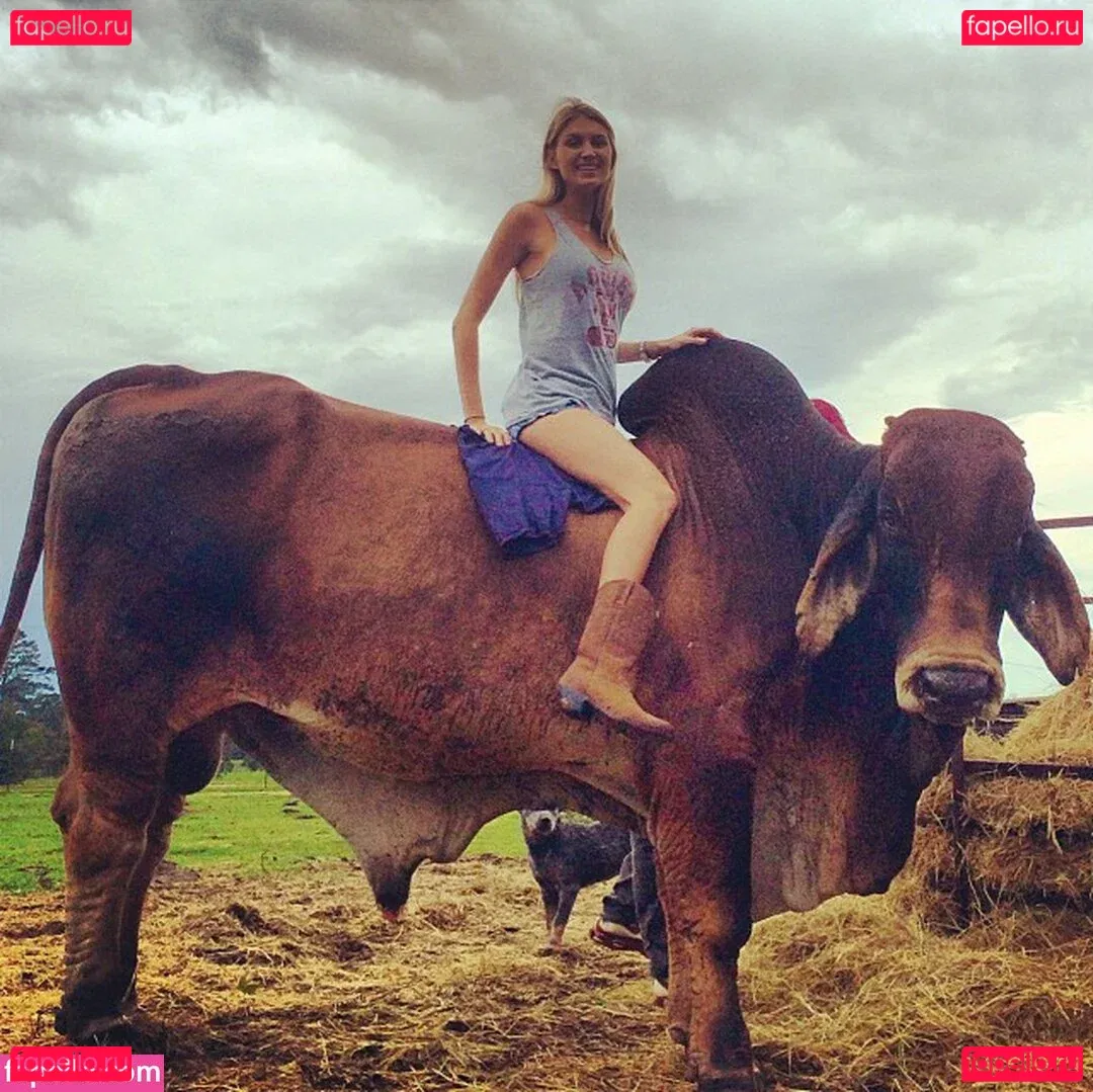 Krystal Gable Onlyfans Photo Gallery 