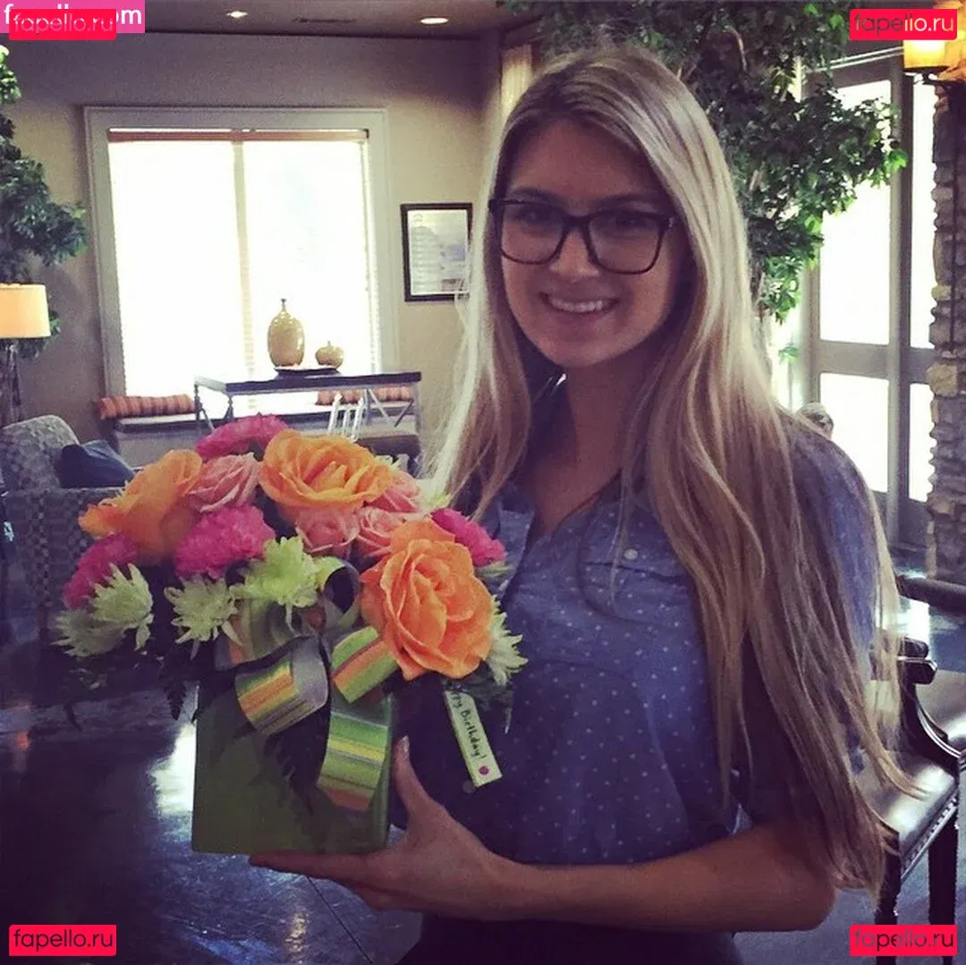 Krystal Gable Onlyfans Photo Gallery 