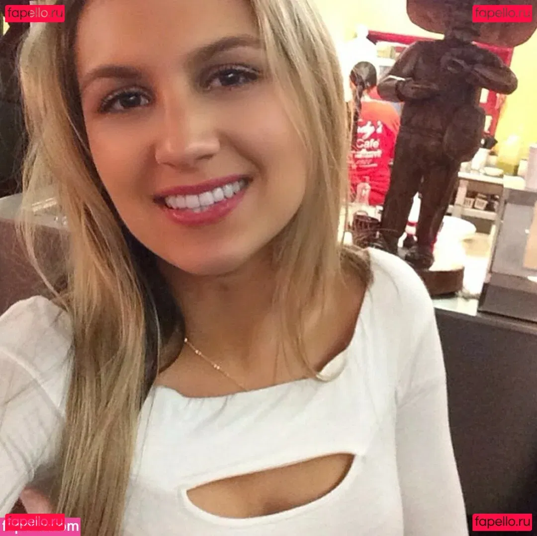 Krystal Gable Onlyfans Photo Gallery 