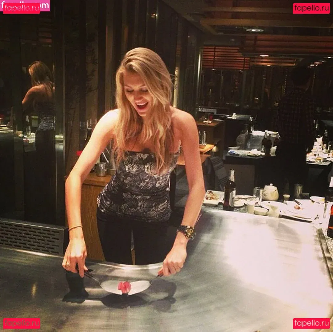 Krystal Gable Onlyfans Photo Gallery 