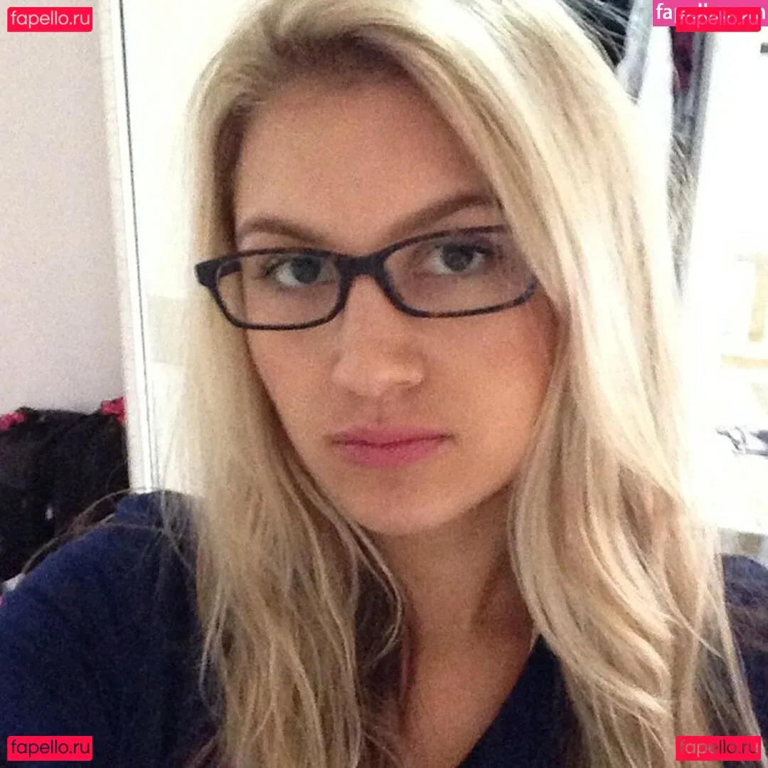 Krystal Gable Onlyfans Photo Gallery 