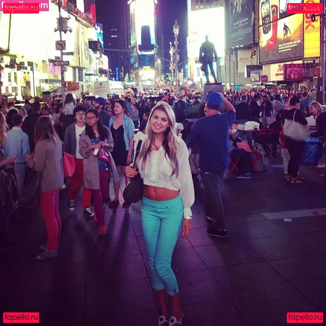 Krystal Gable Onlyfans Photo Gallery 