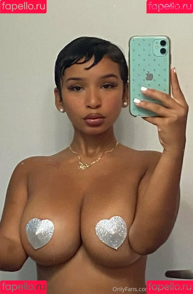 thumbalinaxxx Onlyfans Photo Gallery 