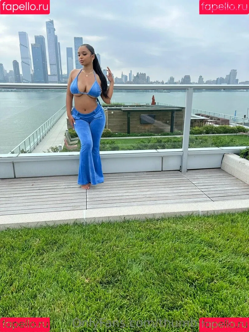 thumbalinaxxx Onlyfans Photo Gallery 