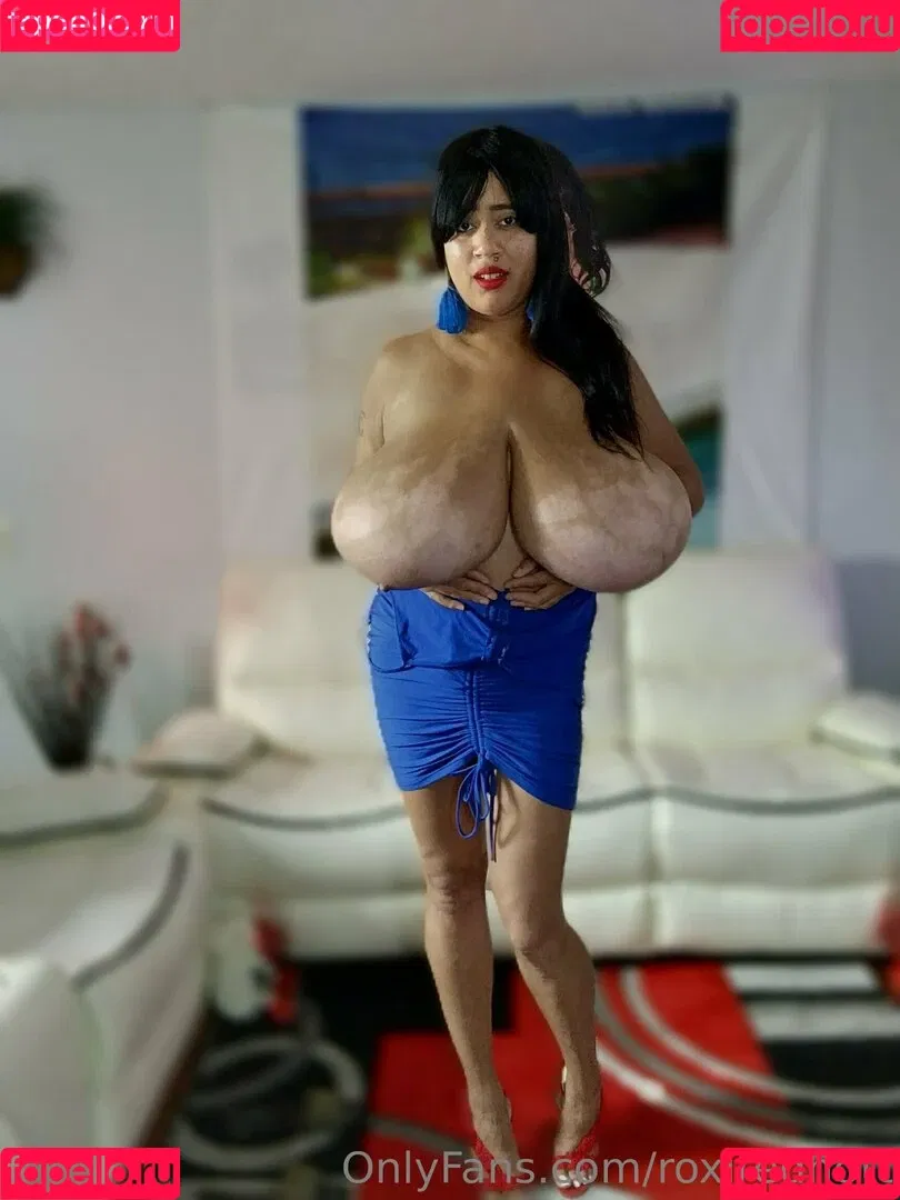 roxiredhott Onlyfans Photo Gallery 