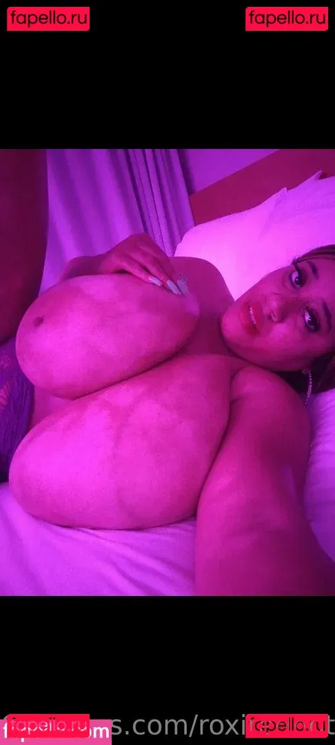 roxiredhott Onlyfans Photo Gallery 