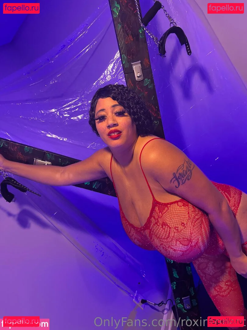 roxiredhott Onlyfans Photo Gallery 
