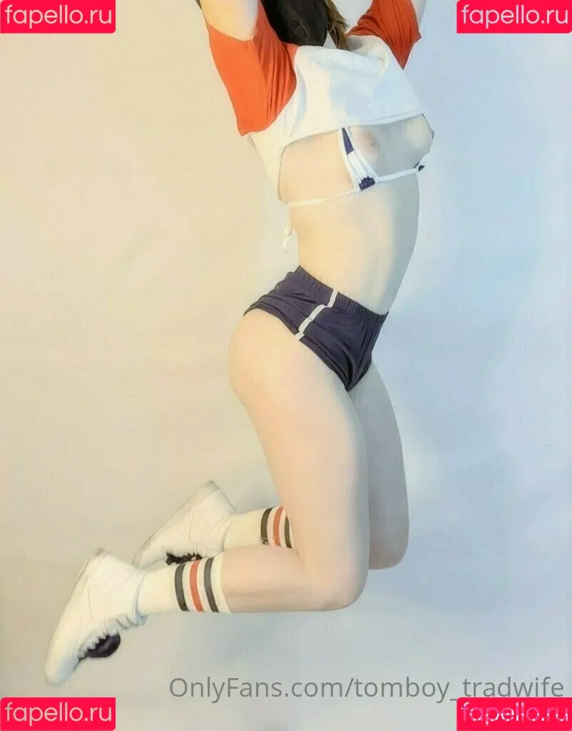 tomboy_tradwife Onlyfans Photo Gallery 