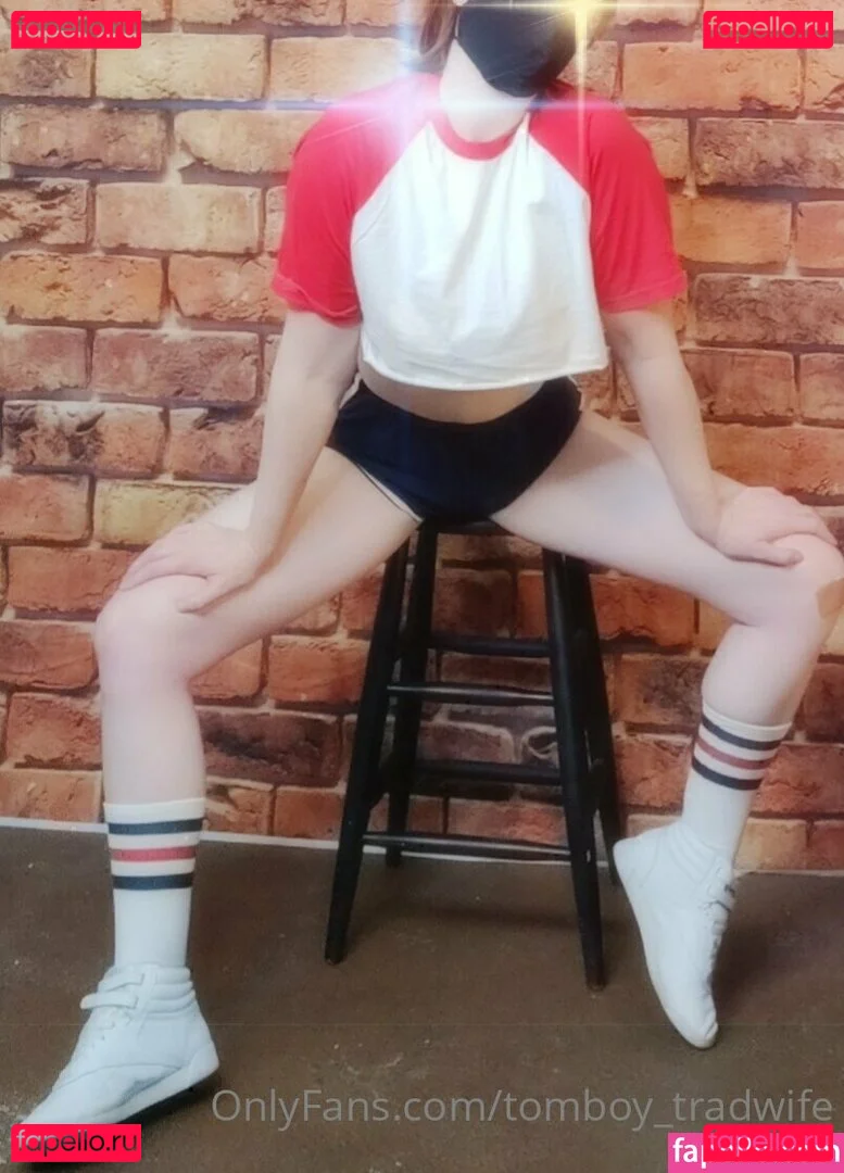 tomboy_tradwife Onlyfans Photo Gallery 