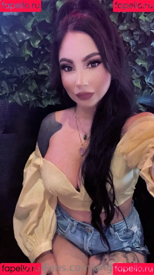 angel-babie Onlyfans Photo Gallery 