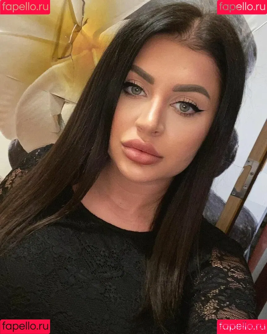 elena.csb Onlyfans Photo Gallery 