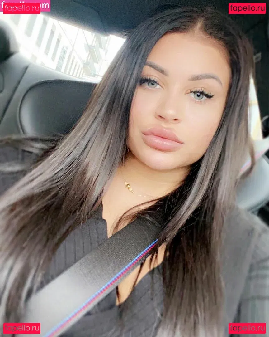 elena.csb Onlyfans Photo Gallery 