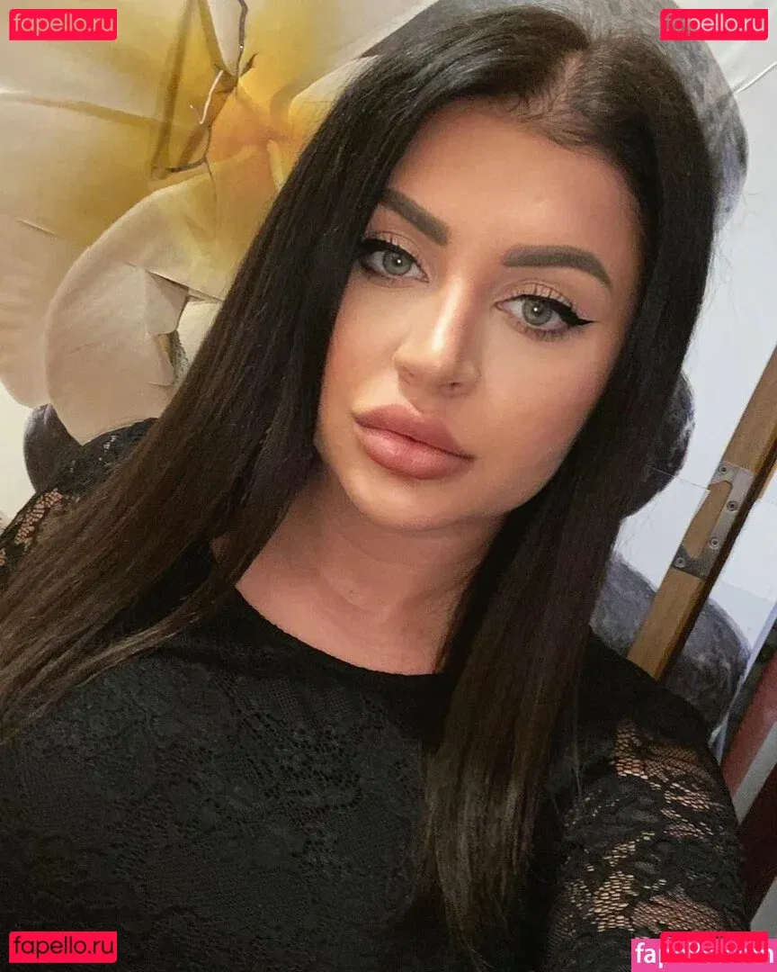 elena.csb Onlyfans Photo Gallery 