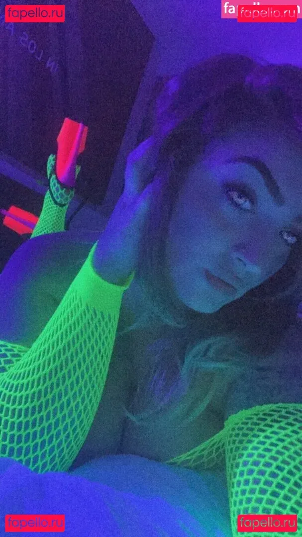 snowbunnygang420 Onlyfans Photo Gallery 